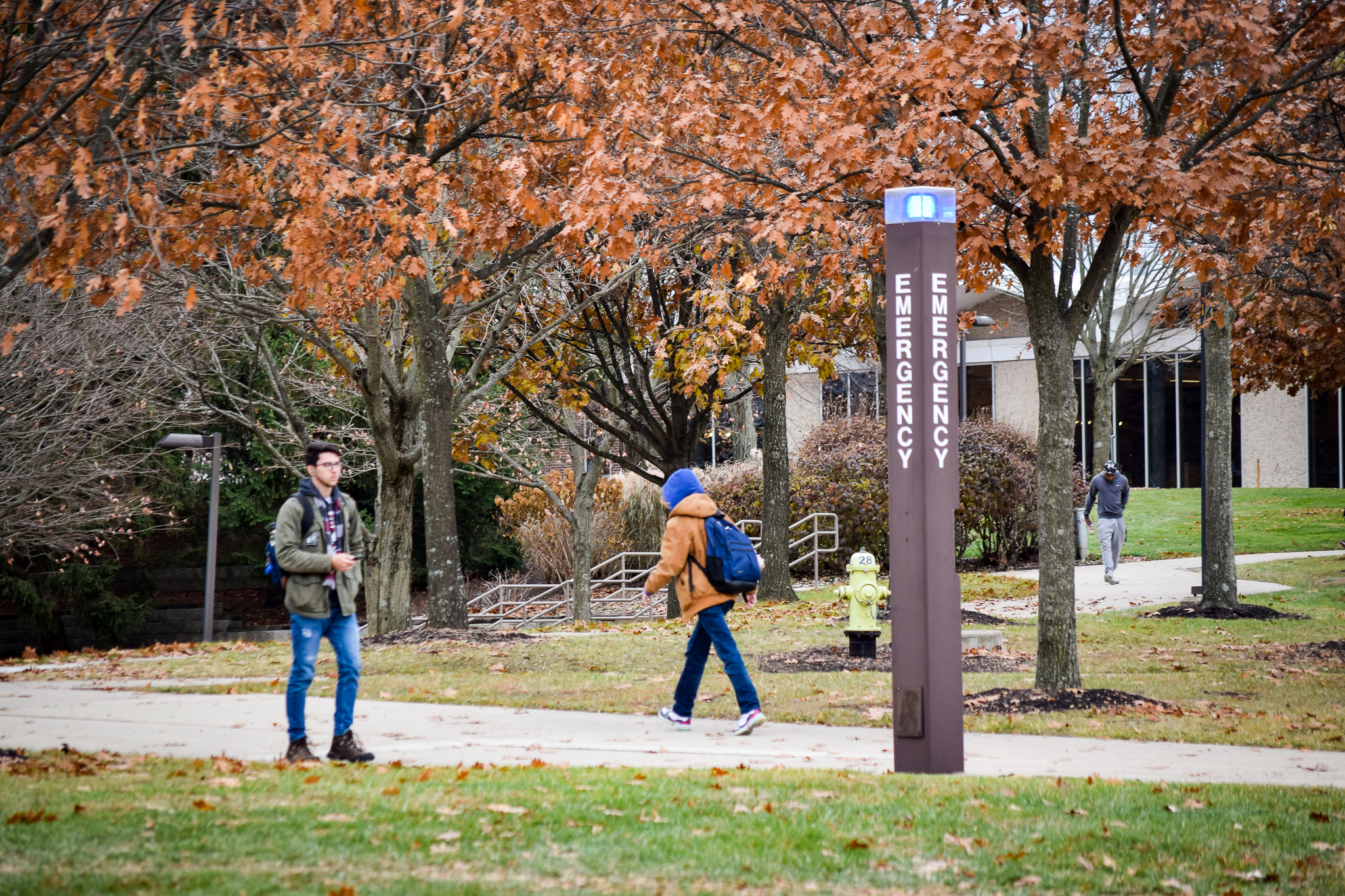 Students around campus | Photo by Jessica Fugett | The Wright State Guardian
