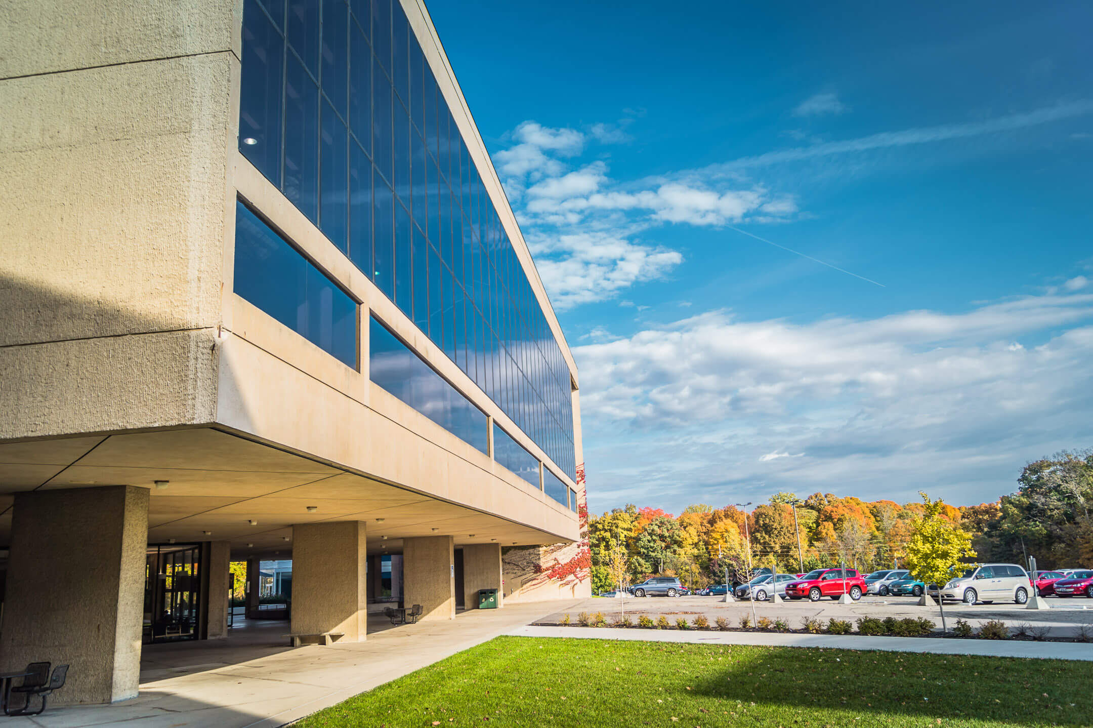Exterior photo of the Paul Laurence Dunbar Library at Wright State University