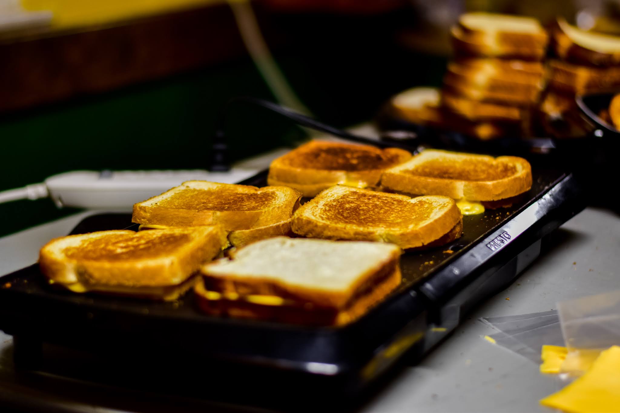 Grilled cheese cooking